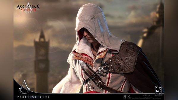 Показана официальная коллекционная фигурка Эцио из Assassin's Creed 2 за 265 тыс руб. У героя настоящее металлическое оружие