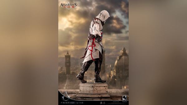 Показана официальная коллекционная фигурка Эцио из Assassin's Creed 2 за 265 тыс руб. У героя настоящее металлическое оружие